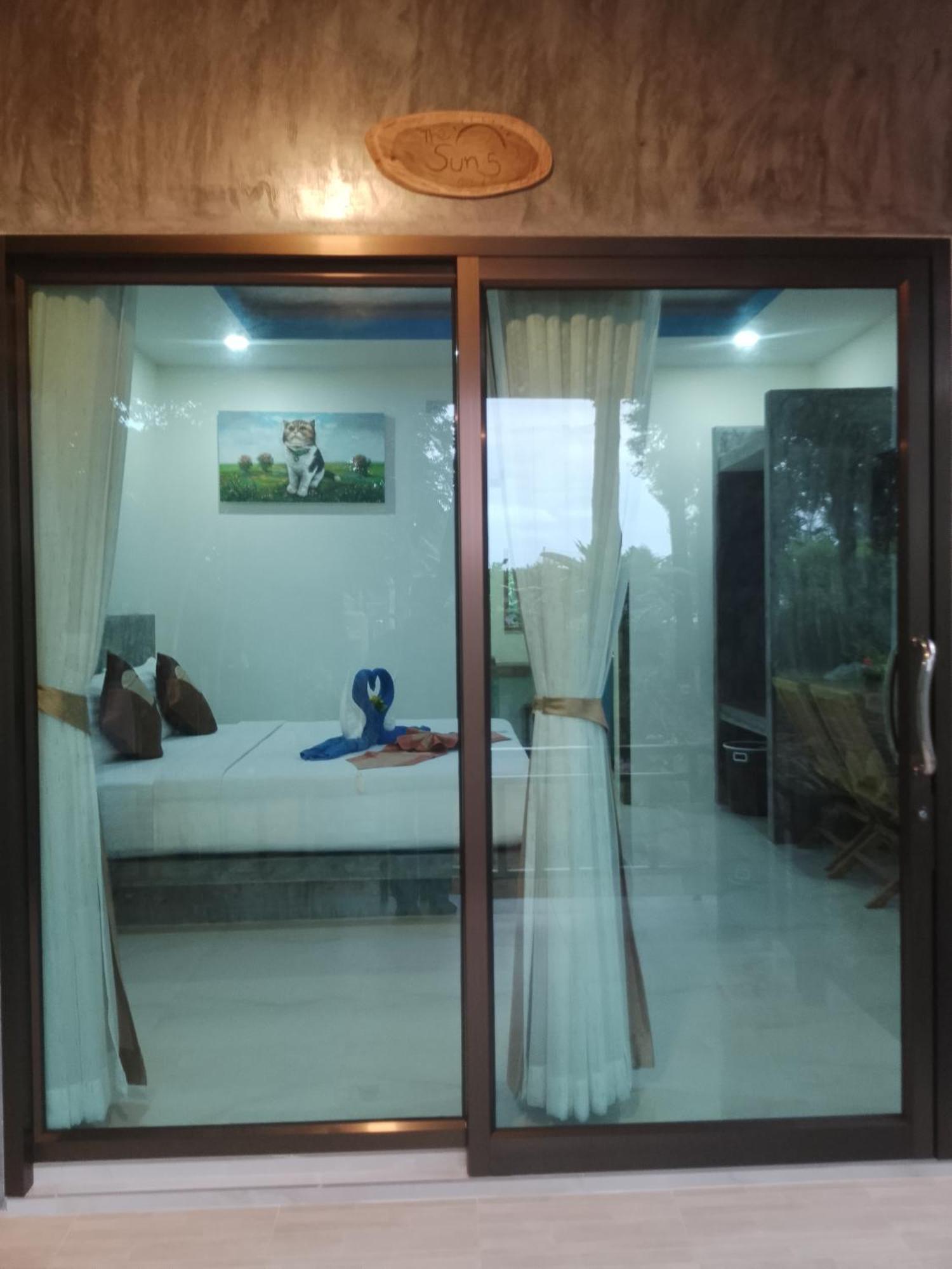 The Sun Long Beach Resort Koh Lanta Ngoại thất bức ảnh
