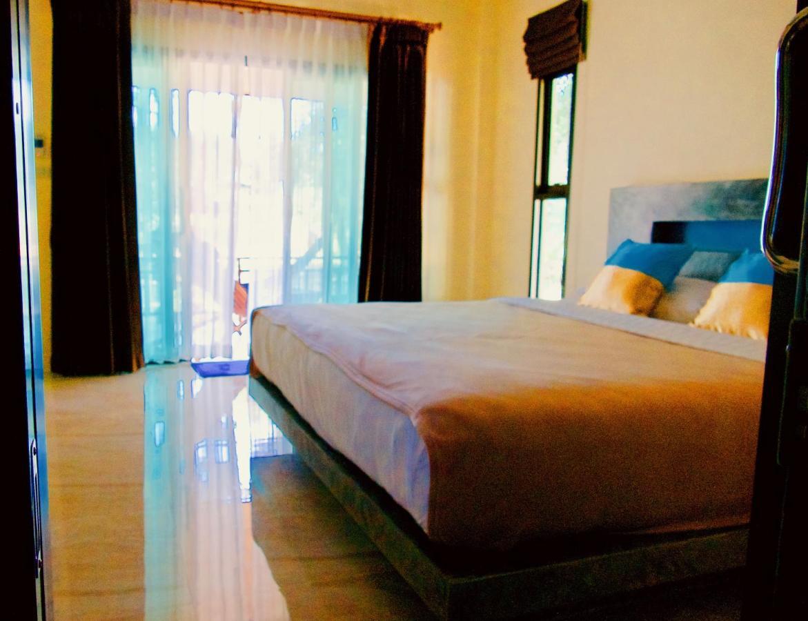 The Sun Long Beach Resort Koh Lanta Ngoại thất bức ảnh